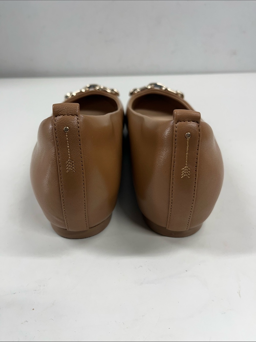 NEW FRANKIE4 Women's London Tan Pointed Toe Flat Size 9 - Picture 3 of 8